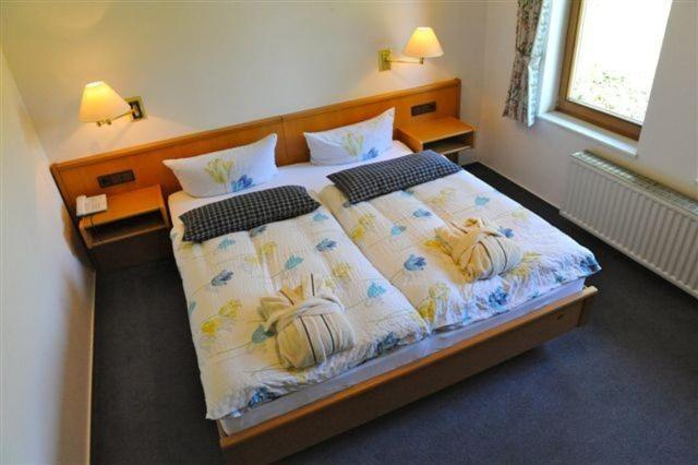 Belvedere - Das Bio Hotel Garni & Suitehotel Am Edersee ! Unser Geschenk Fuer Sie, Auch Die Gaestecard Grimmheimat! فالديك المظهر الخارجي الصورة